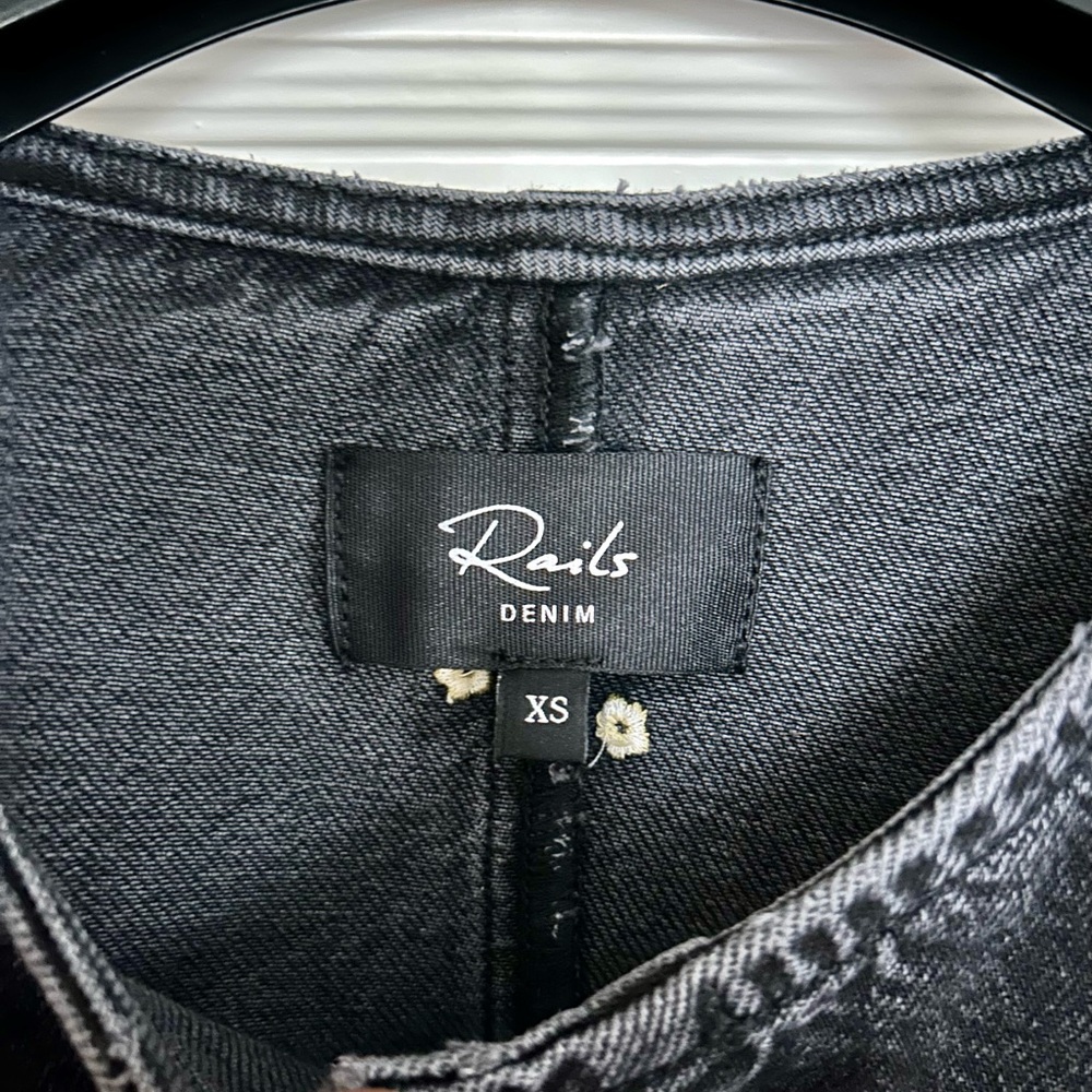 NWT Rails Lido Black Denim/Jean Jacket with Floral Embroidery - XS - Picture 6 of 7